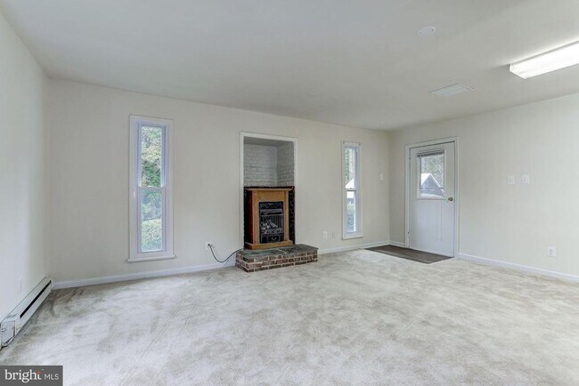 Building Photo - 13715 Orlando Rd