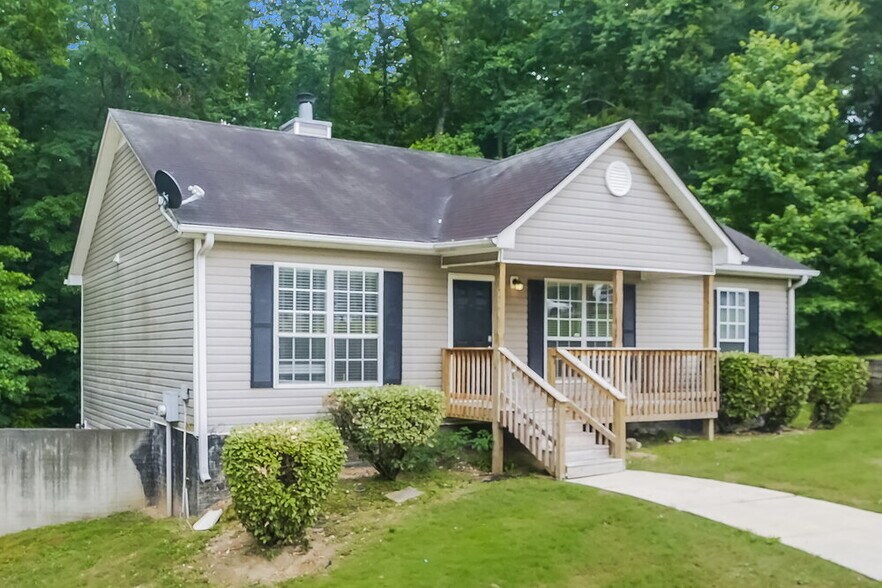 Building Photo - 5519 Denny Dr