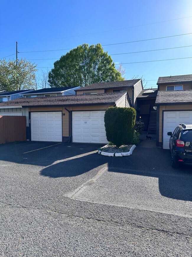 Building Photo - Cozy 2 bdrm 2 bath Condo in Vancouver, WA