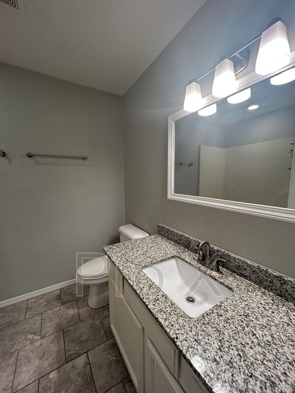 Building Photo - 5707 W Michael Cole Dr