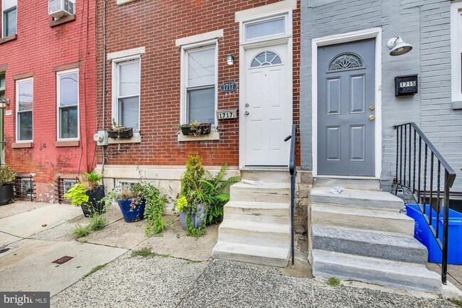 Building Photo - 1717 Fernon St