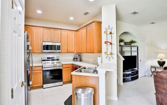 Building Photo - 2643 Old Kent Cir