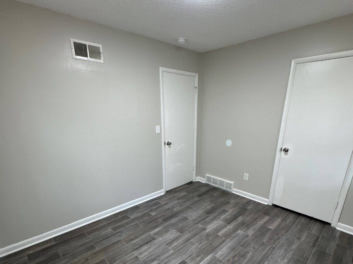 Building Photo - 66 Briarcliff Dr