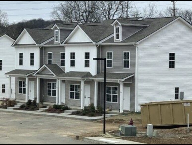 Building Photo - 409 Carol Dr