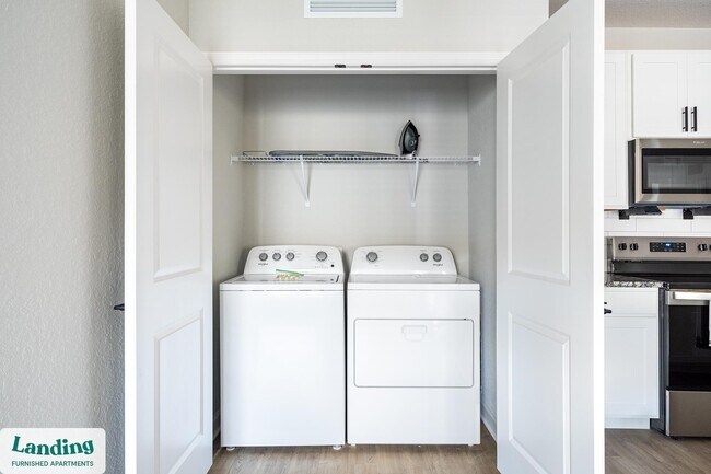 Building Photo - 84 San Filippo Dr SE