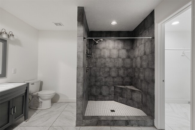 Building Photo - 1210 Westgreen Blvd