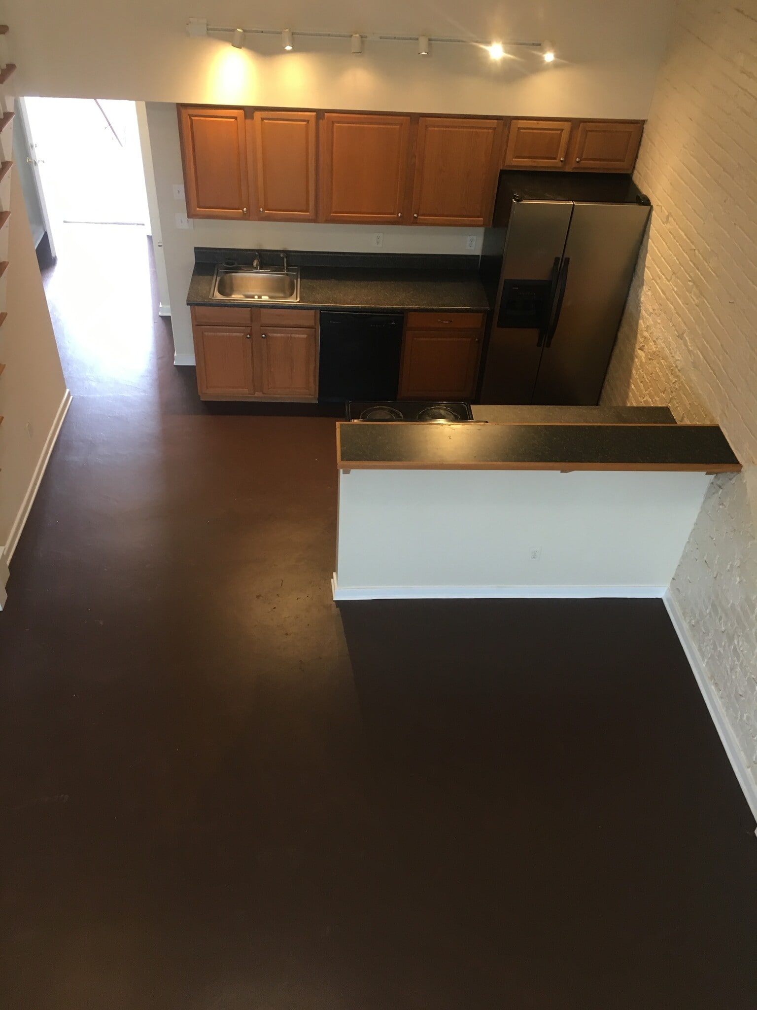 Building Photo - 310 N Laurel St