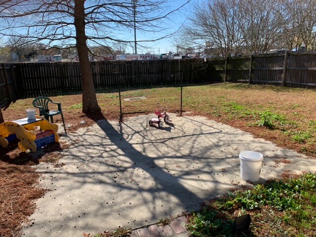 Building Photo - 9542 Summer Pointe Ave