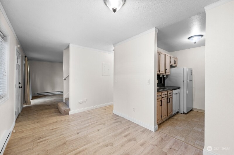 Building Photo - 6111 N 16th St