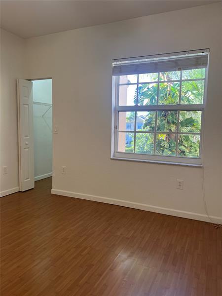 Building Photo - 614 NW 170th Terrace