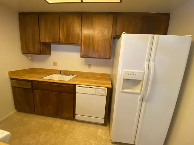 Building Photo - 8073002/65