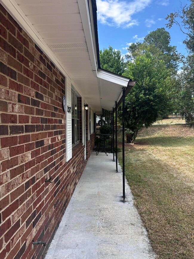 Building Photo - 2377 Dublin Dr