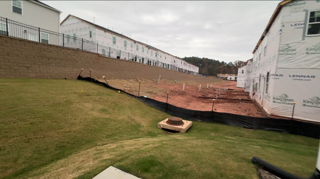 Building Photo - Room in Townhome on Tulip Bloom Ln