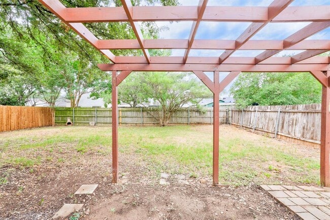 Building Photo - 3811 Tamil St