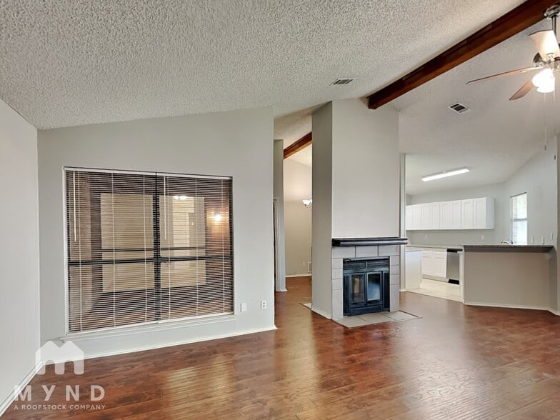 Building Photo - 1134 Hemlock Dr