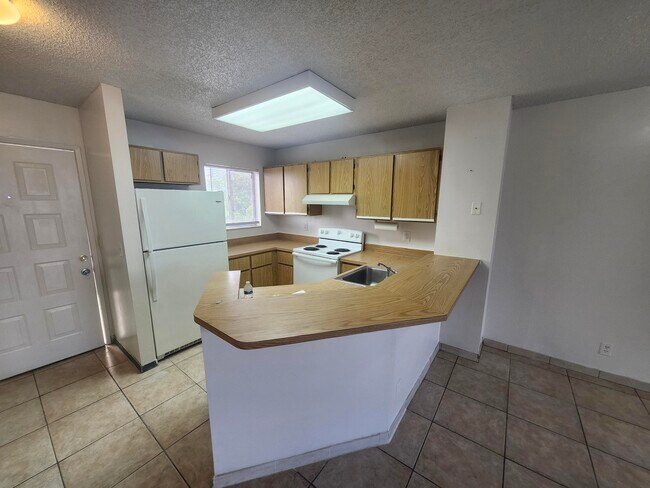 Building Photo - 8750 N Sherman Cir