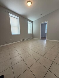 Building Photo - 141 Hollis St