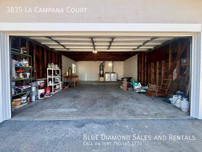 Building Photo - 3835 La Campana Ct
