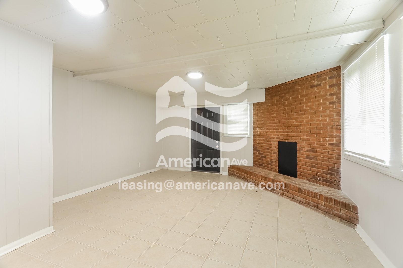 Building Photo - 716 84th Pl S