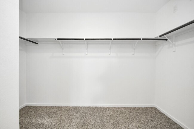 Building Photo - 40630 Balsam Run Ln