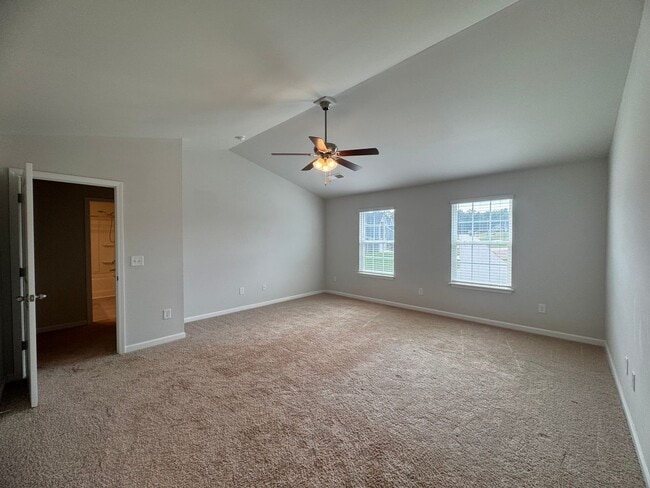 Building Photo - Beautiful 4BR 2.5BA Home in Trinity