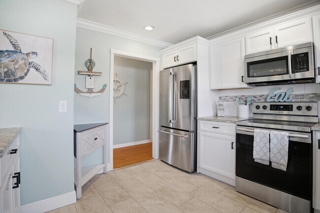 Building Photo - 525 N L St