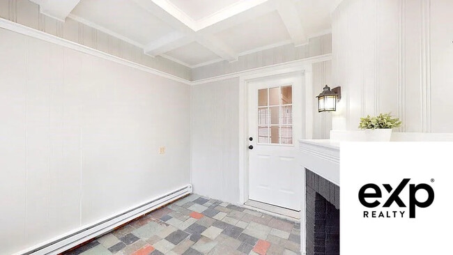 Building Photo - 14 Perkins St