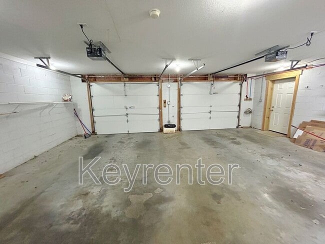 Building Photo - 4417 Fawnie Ln