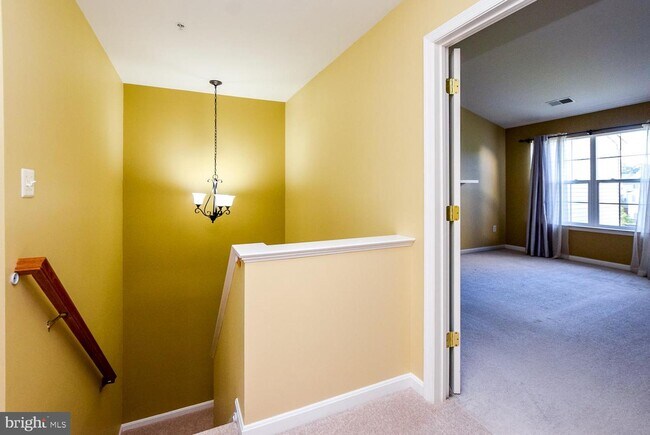 Building Photo - 1551 Falling Brook Ct