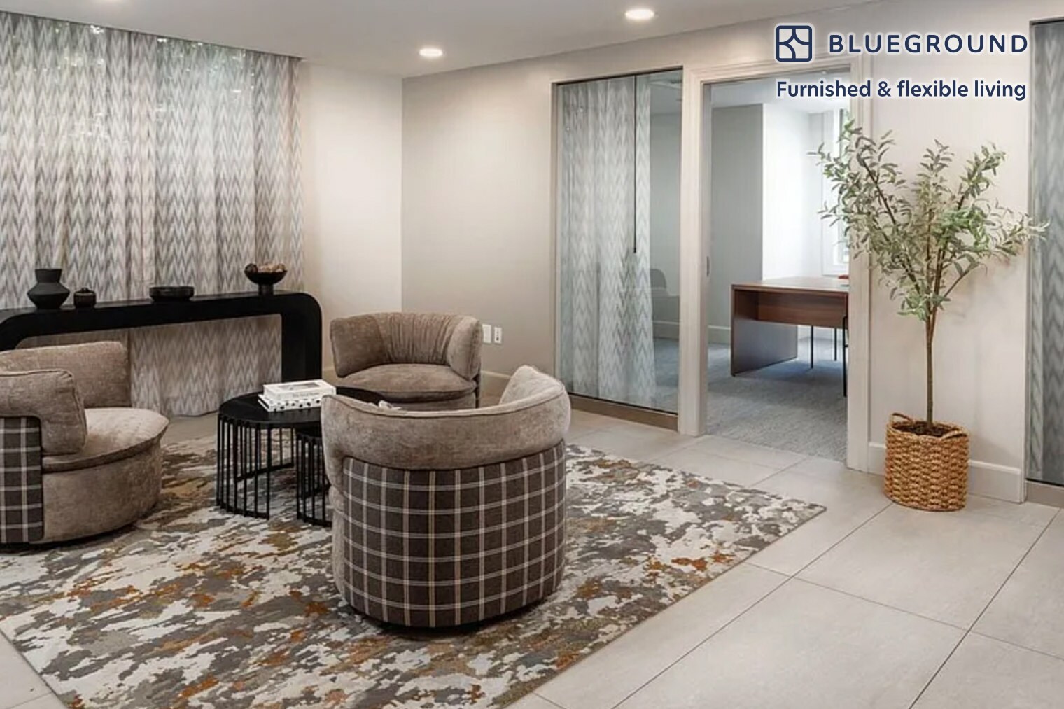 Building Photo - 160 Boylston St