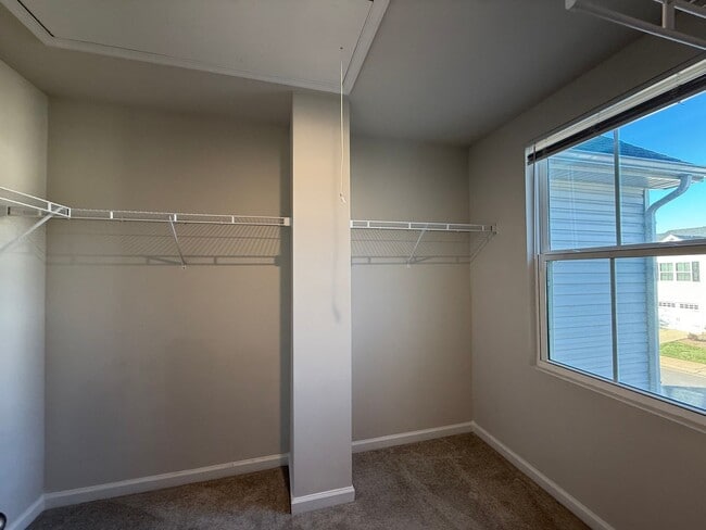 Building Photo - Modern 3-Bedroom Townhouse with Garage & Private Patio