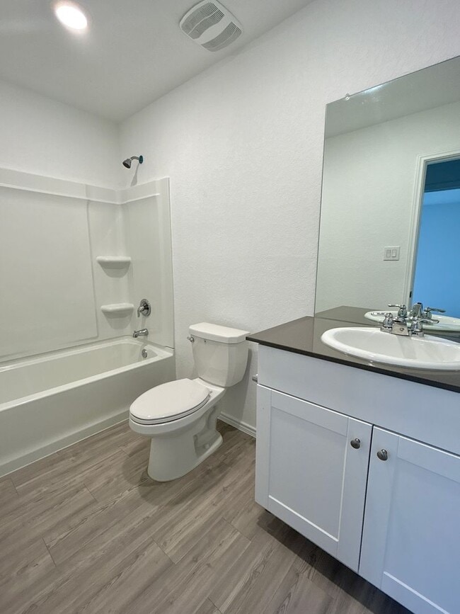 Building Photo - Hidden Trails, Bulverde, TX Spacious 4-Bed...