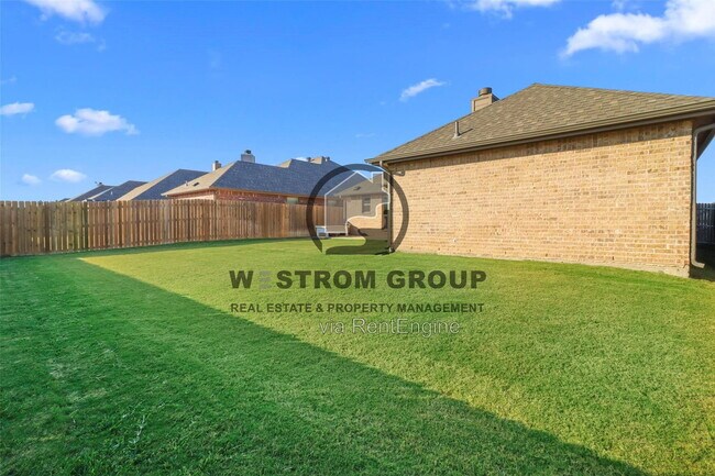 Building Photo - 624 Ethan Dr