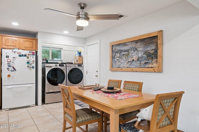 Building Photo - 6721 N 12th Wy