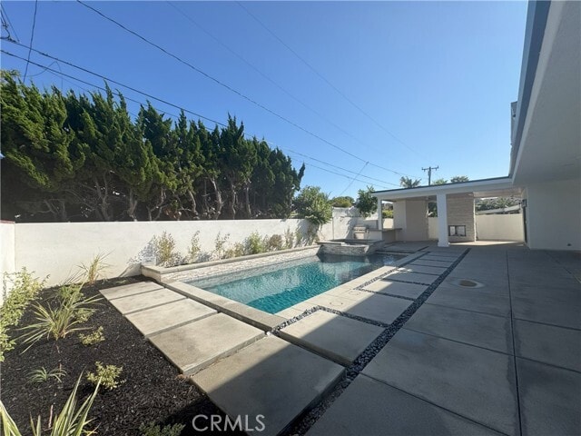 Building Photo - 3312 Kenilworth Dr