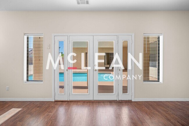 Building Photo - 3 Bed & 3 Bath Home with Private Pool & Spa
