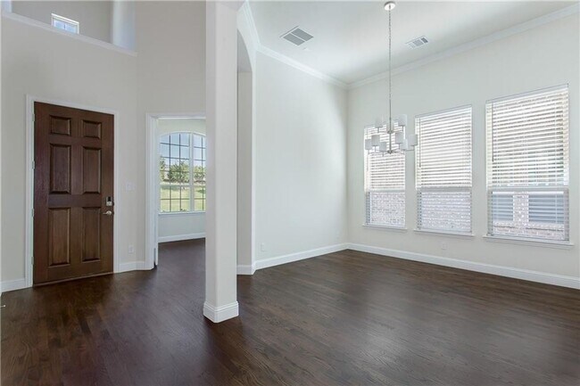 Building Photo - 2064 Remington Dr