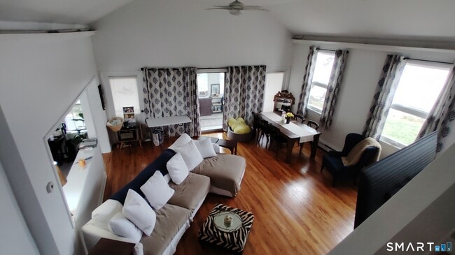 Building Photo - 887 Hanover Rd