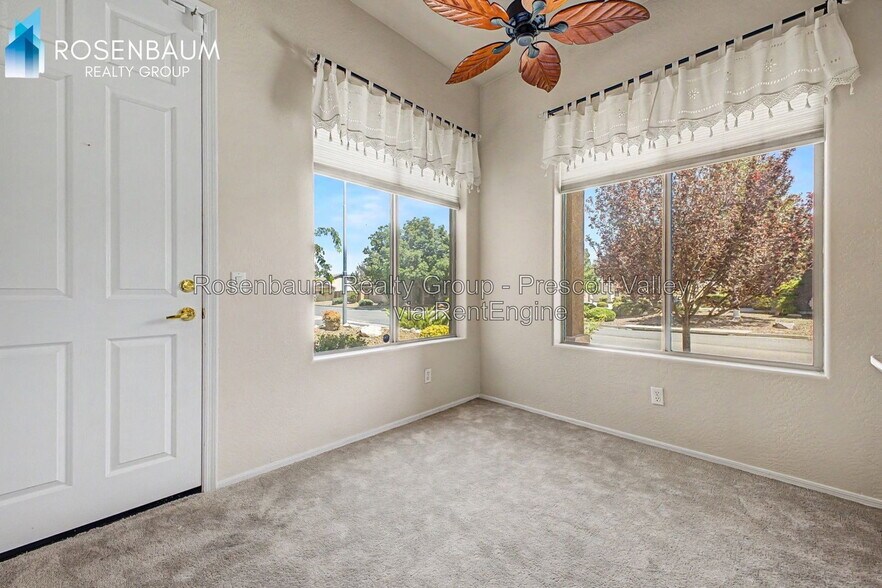 Building Photo - 6747 E Kilkenny Pl