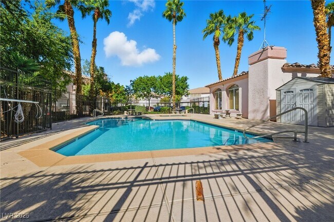 Building Photo - 4555 E Sahara Ave