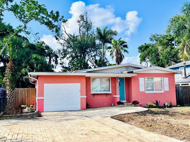 Primary Photo - 5831 27th Ave S