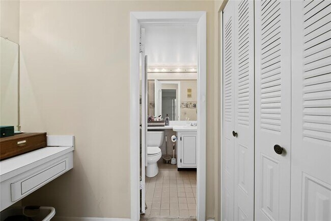 Building Photo - 3150 W Rolling Hills Cir