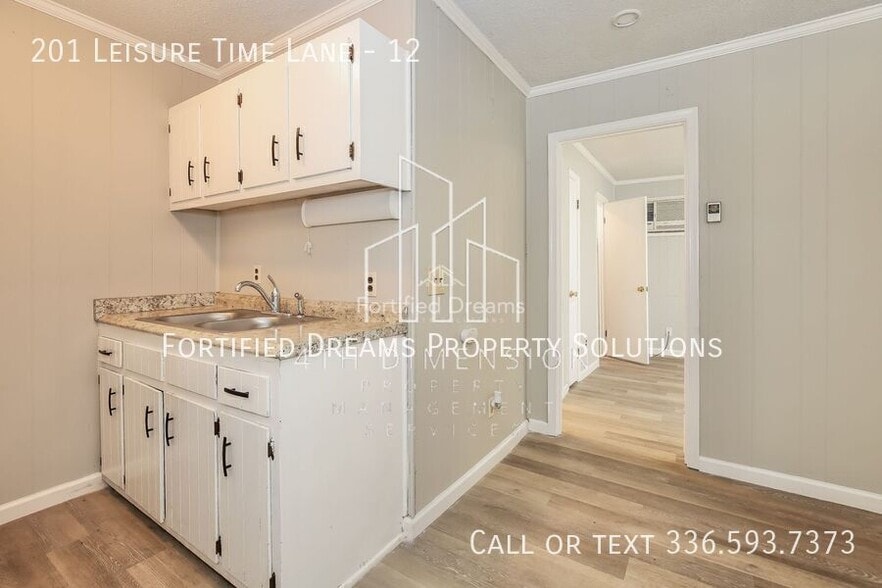 Building Photo - 201 Leisure Time Ln