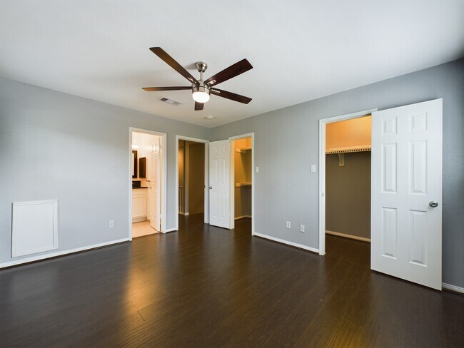 Building Photo - 14541 Still Meadow Dr