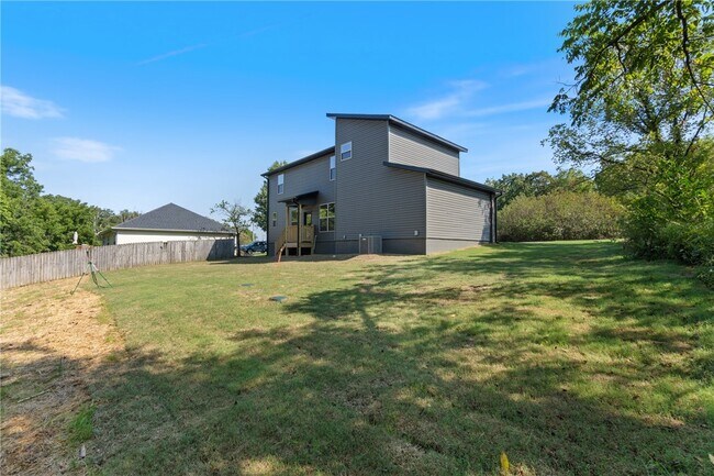 Building Photo - 5 Hebrides Ln
