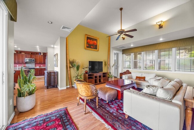 Building Photo - Modern Wailuku Home | 3 Bed / 2.5 Bath | Fully Furnished | Pet Friendly | Spacious Living & Prime...