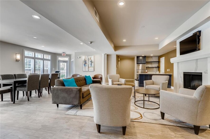 Clubhouse - 240 Renaissance Pkwy NE