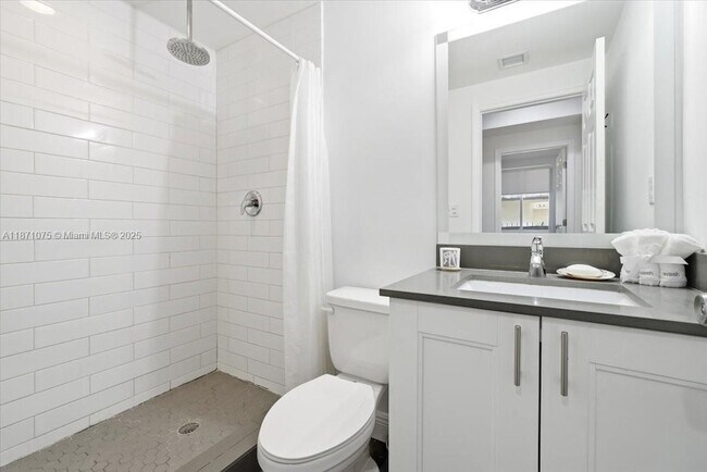 Building Photo - 541 NW 33rd St