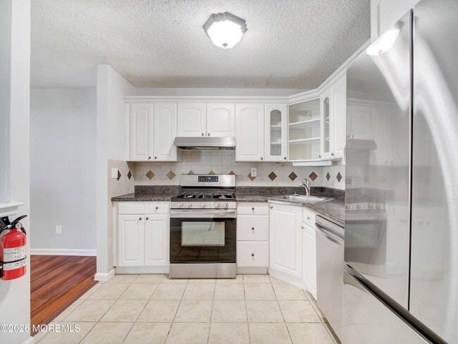 Building Photo - 18-4 Augusta Ct