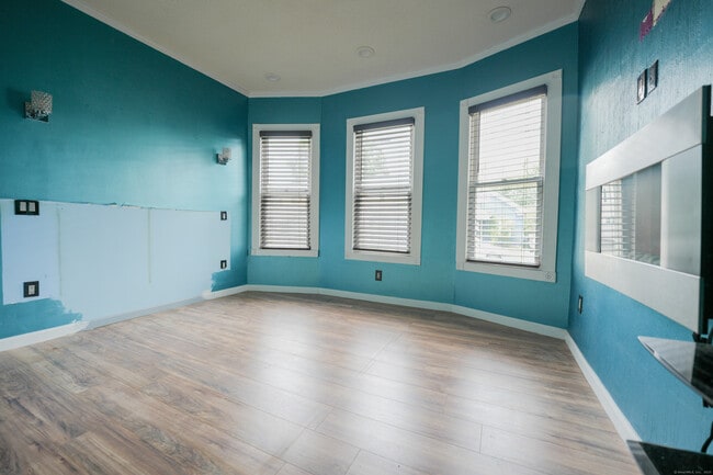 Building Photo - 134 Gorham Ave